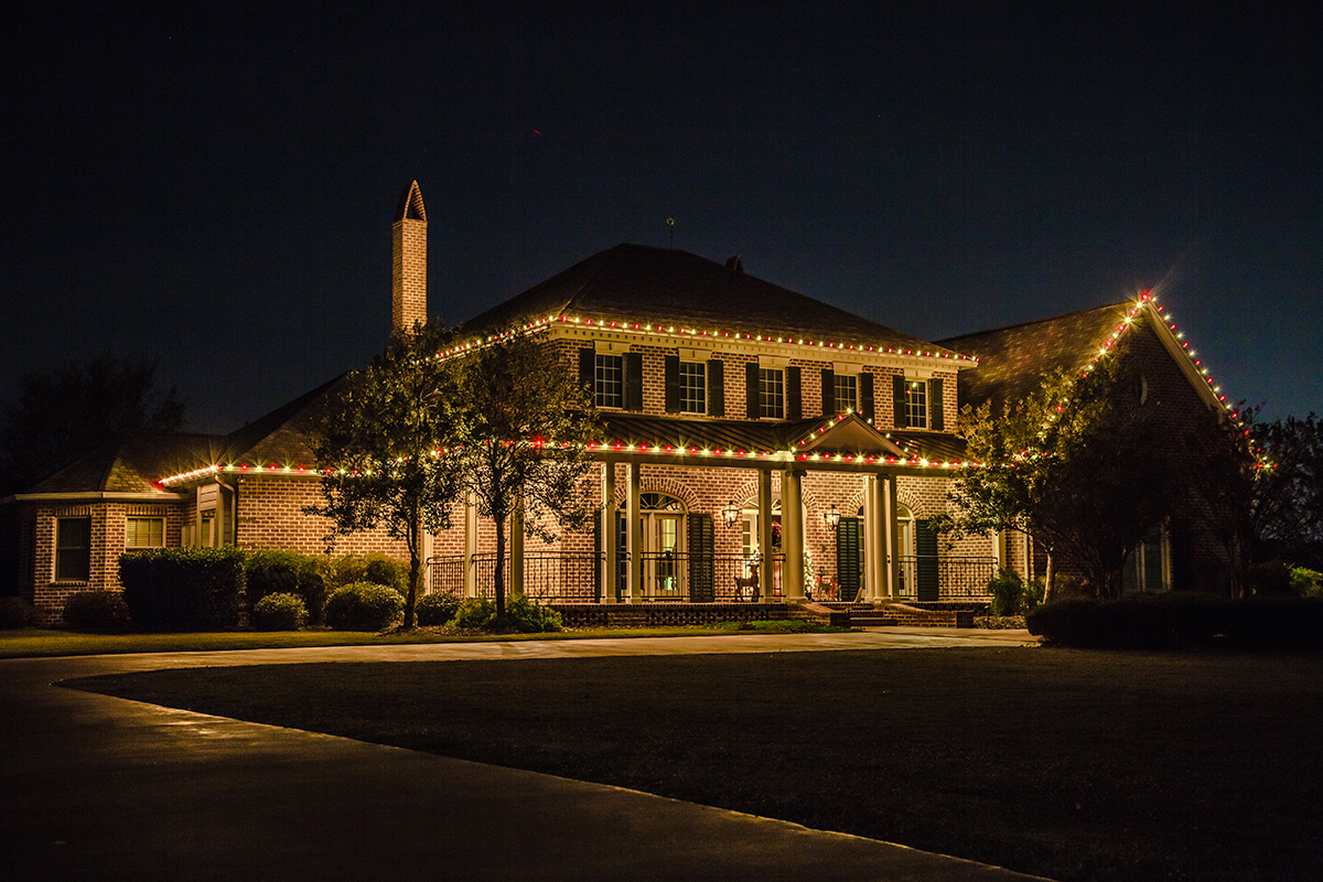 The Christmas Crew - Why LEDs are Better than Standard Christmas Lights - Colleyville